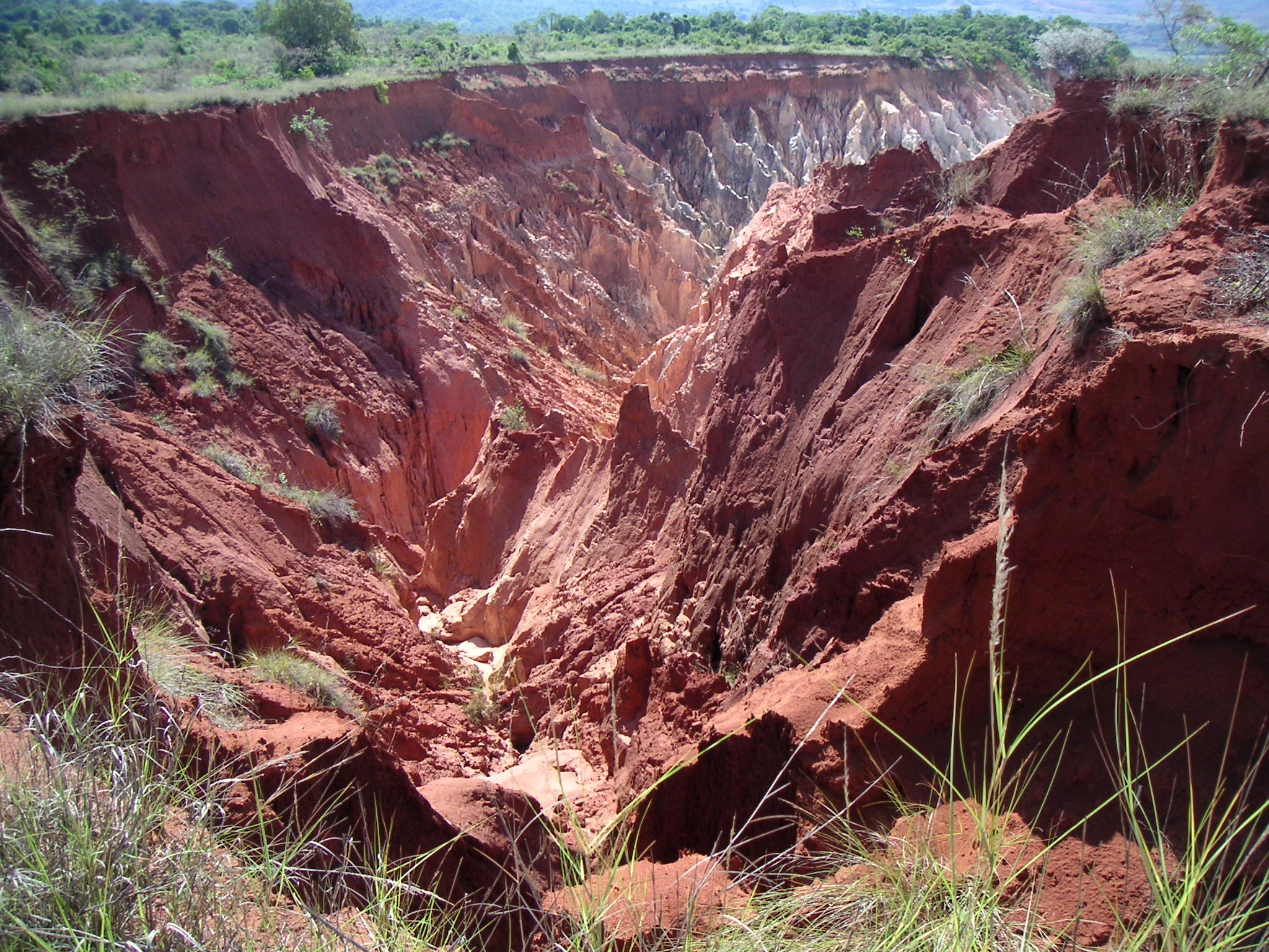In Madagaskar the soil erosion due colonial deforestation leaves a gaping wound.